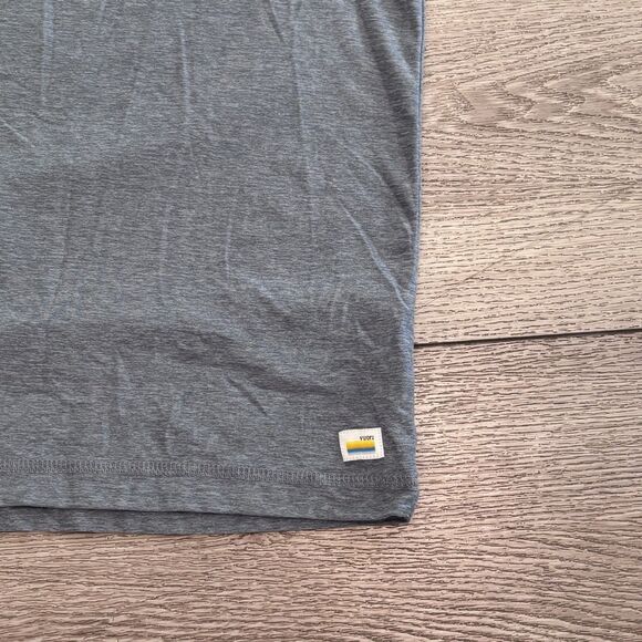 Vuori Strato Tech Shirt Mens Medium Blue Heather Performance Long Sleeve Casual - Picture 2 of 8